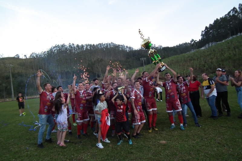 Atletismo Masculino e o Voleibol Feminino na busca pelo ouro na etapa  estadual dos Joguinhos Abertos de Santa Catarina - Município de São Ludgero